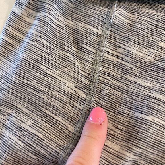 Lululemon Wunder Under Scalloped Hem High-Rise‎ Crop - Picture 7 of 12